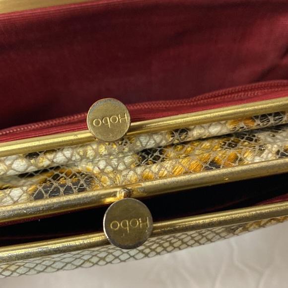 Hobo Lauren gold cream wallet - Picture 6 of 11